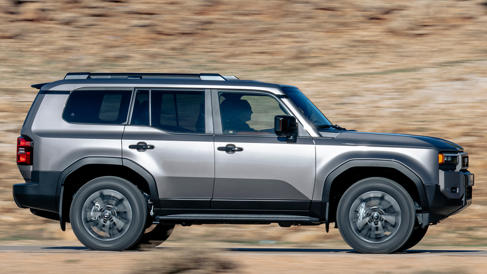 Toyota Land Cruiser: Στην Ευρώπη και σε νέα ήπια υβριδική έκδοση 
